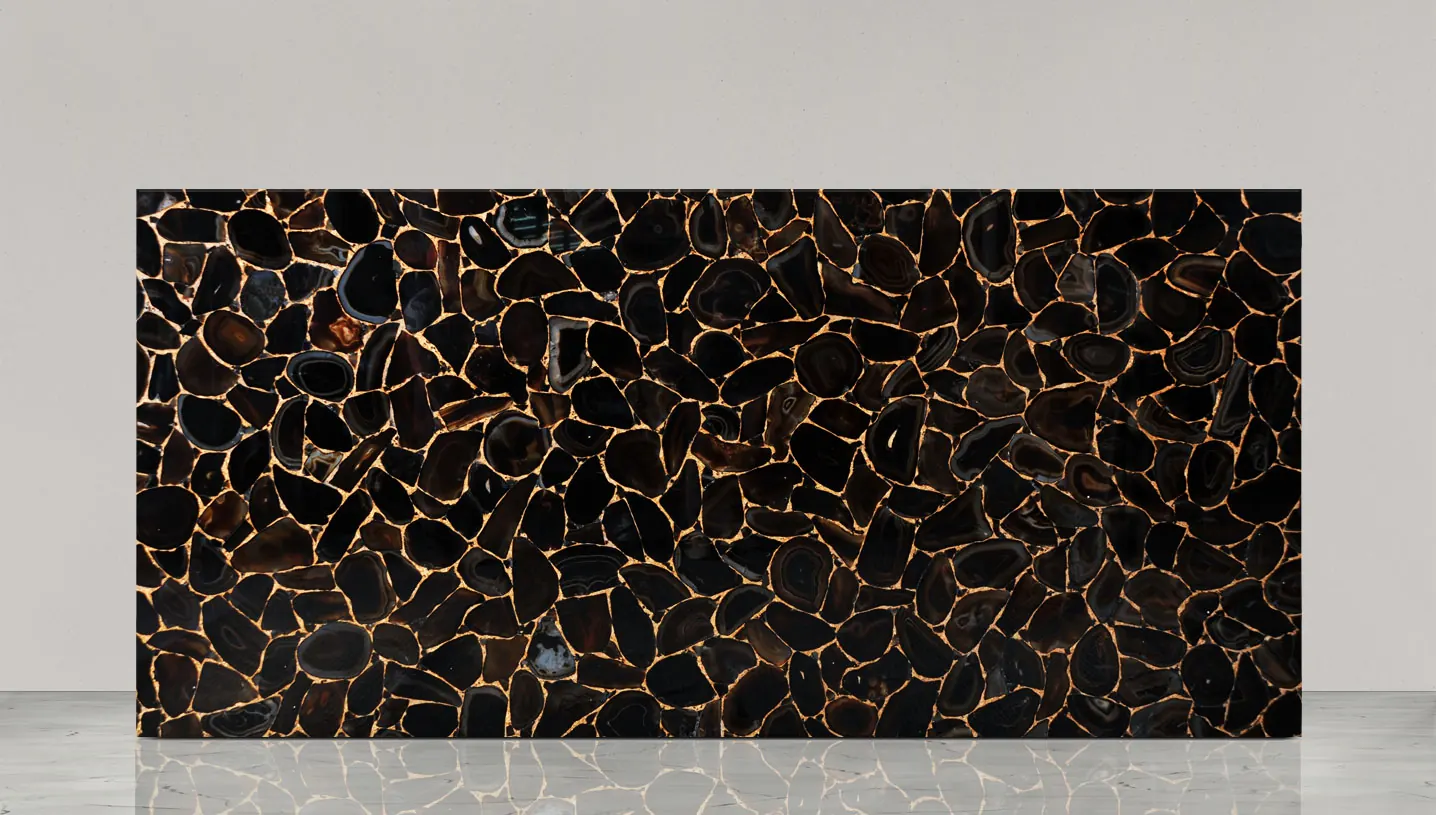 Agte Black Diamond with gold, агаты — образец натурального камня