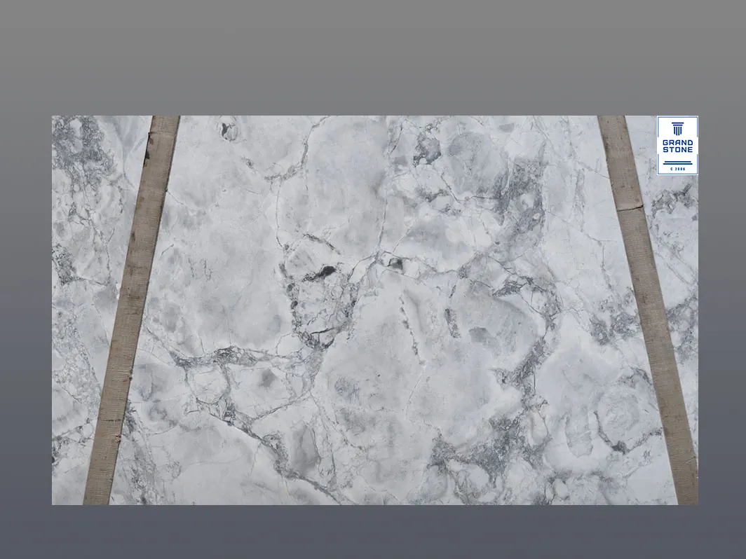 Super White Calacatta, мрамор — образец натурального камня